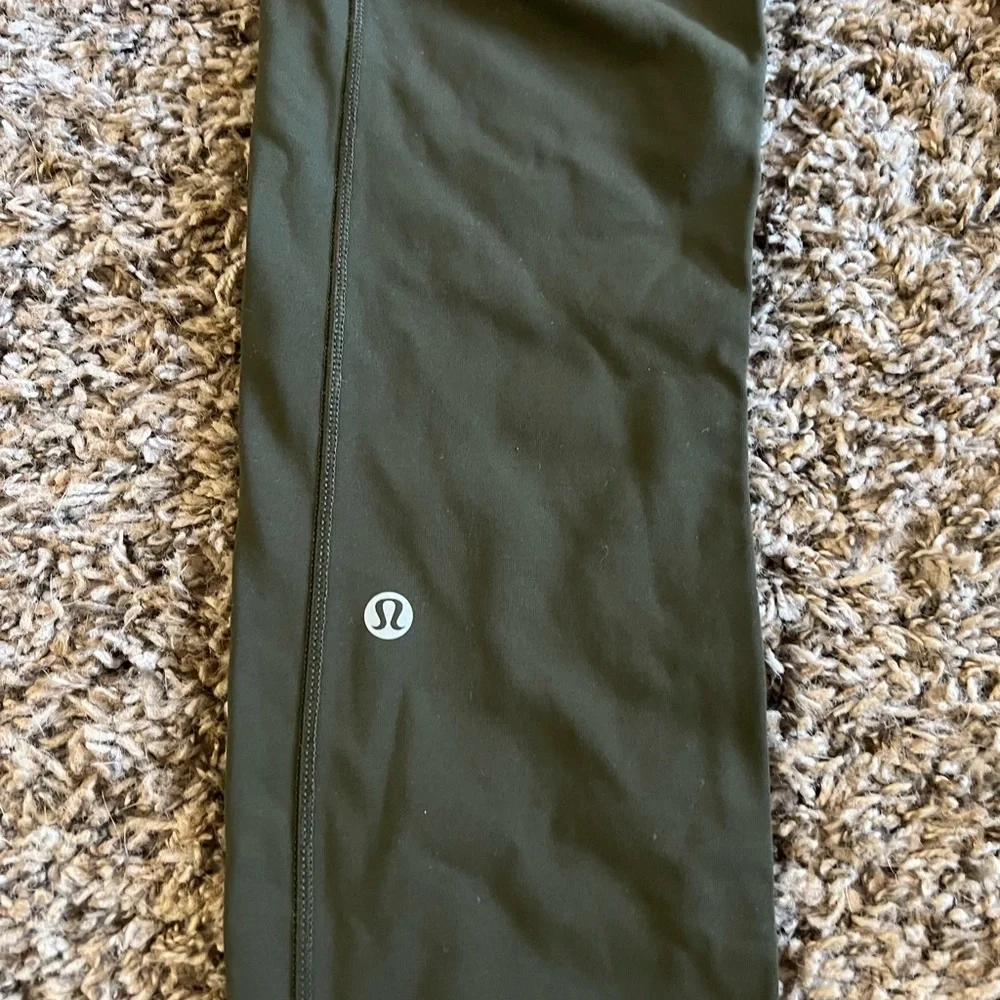 Lululemon leggings - Picture 7 of 7